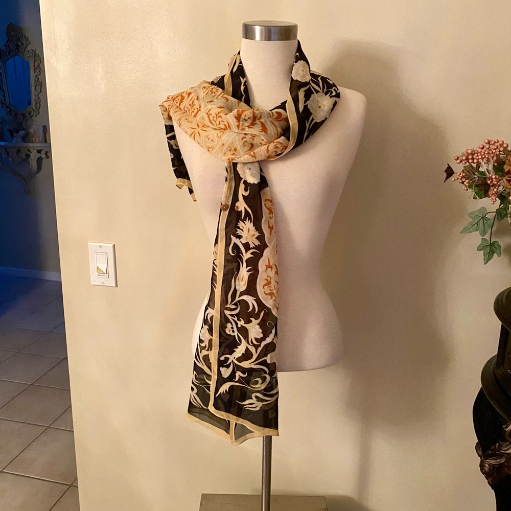 Bundle of 2 Long Scarf Shawl buttoned - Picture 7 of 11